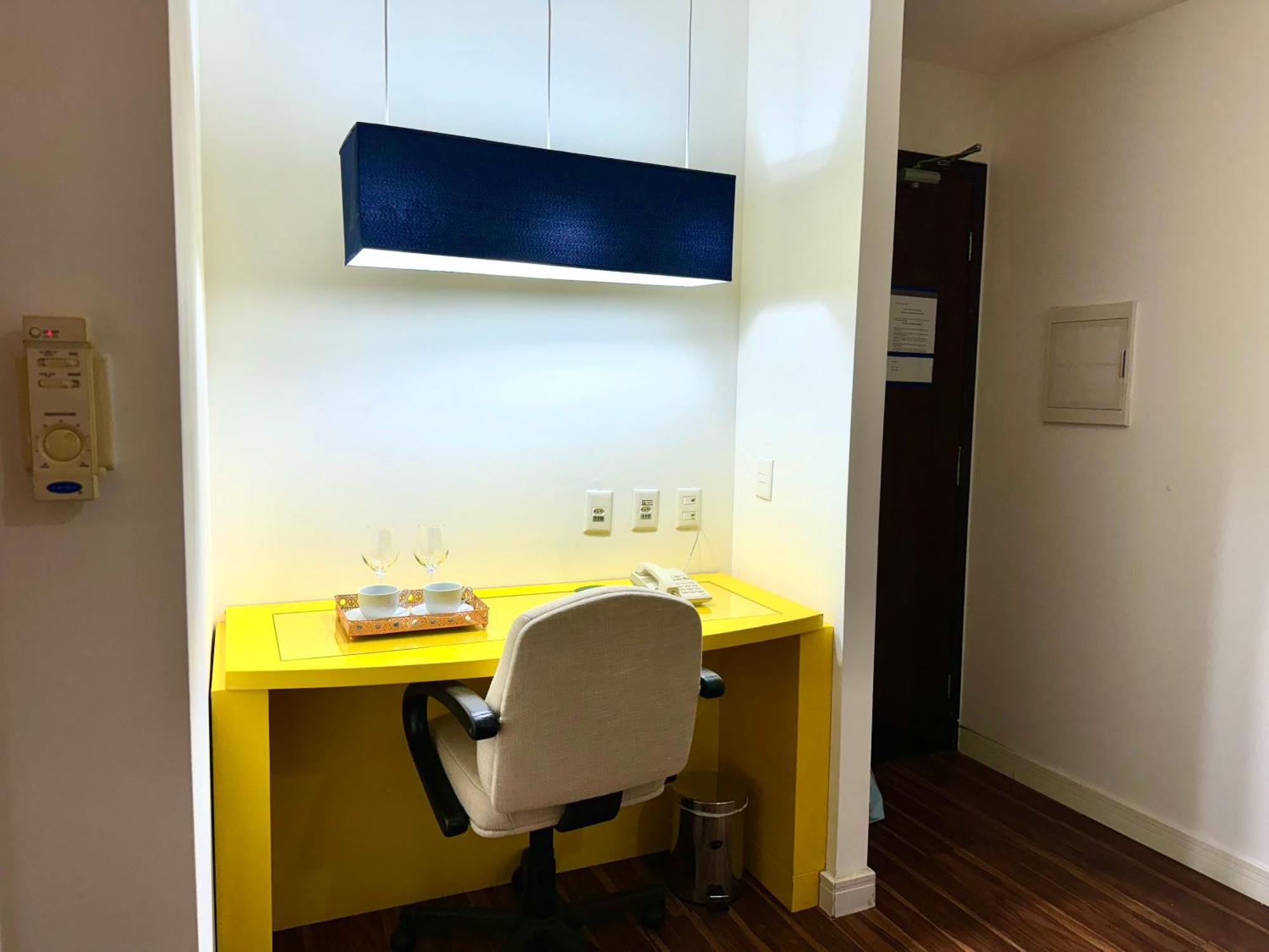 - Av Paulista - 4*